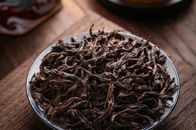 日茶｜茶屉原叶茶单：七款茶，按什么逻辑选